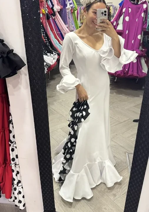 LBF Traje de flamenca bata lycra bioelastica. Talla 38