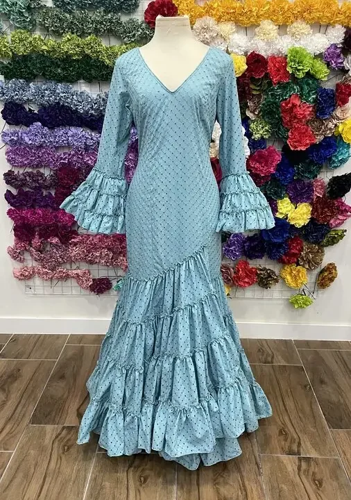 LBF Traje flamenca  IRENE perfeorado verde jabonoso. Talla 44