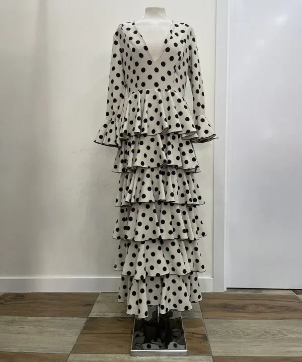 LBF Traje flamenca multivolante lycra bioelastica. Talla 42