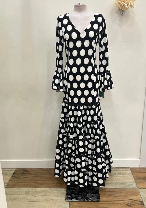 LBF Traje de flamenca canastero negro lunar. Talla S-M