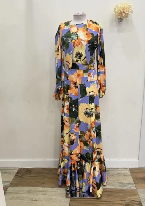 LBF Traje de flamenca Conjunto falda camisa y top. Talla XS-S
