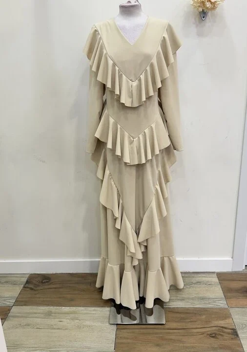 LBF Traje de flamenca volantes beige. Talla XL-XXL