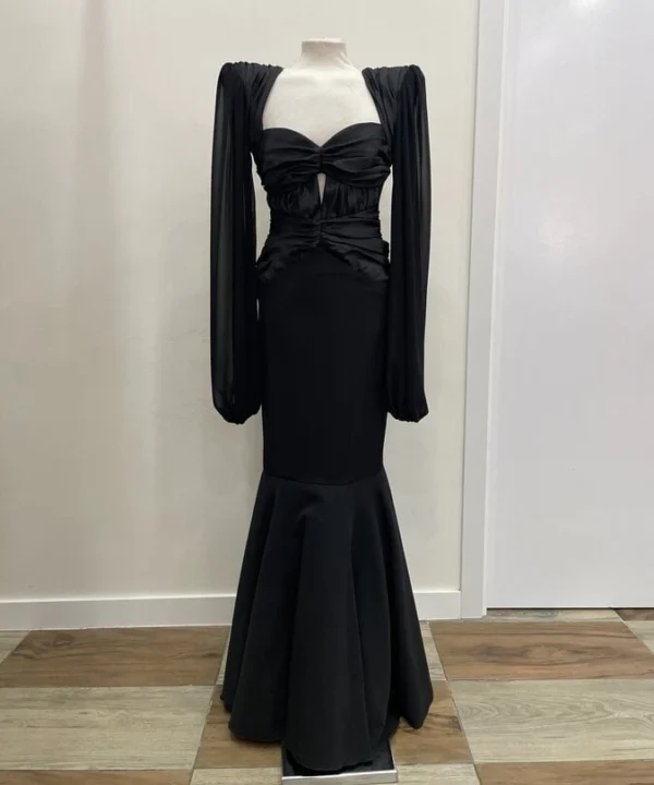 LBF Traje de flamenca cascos negro. Talla 40