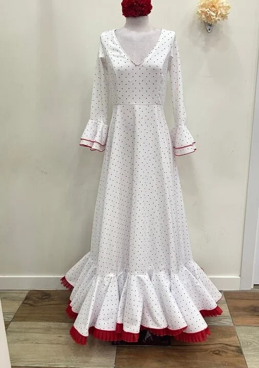LBF Traje flamenca bata lunar lenteja. Talla 44