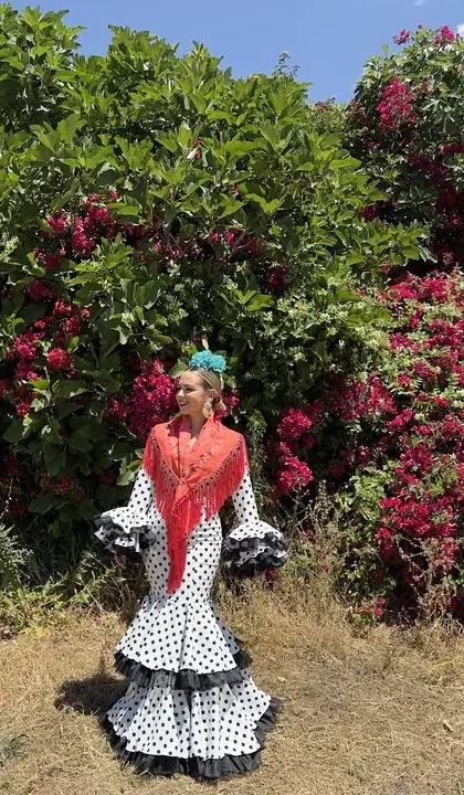 LBF Traje de flamenca Petalo lycra bioelastica. Talla 36