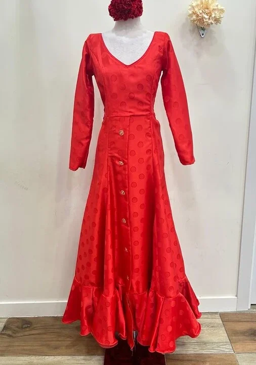 LBF Traje flamenca bata botones. Talla 40