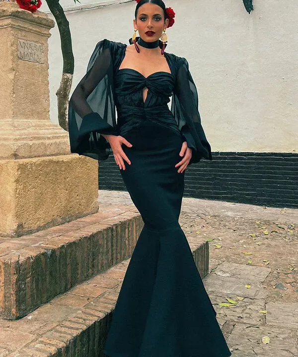 LBF Traje de flamenca cascos negro. Talla 40