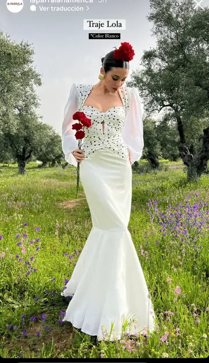 LBF Traje flamenca cascos blanco lunar negro. Talla 38