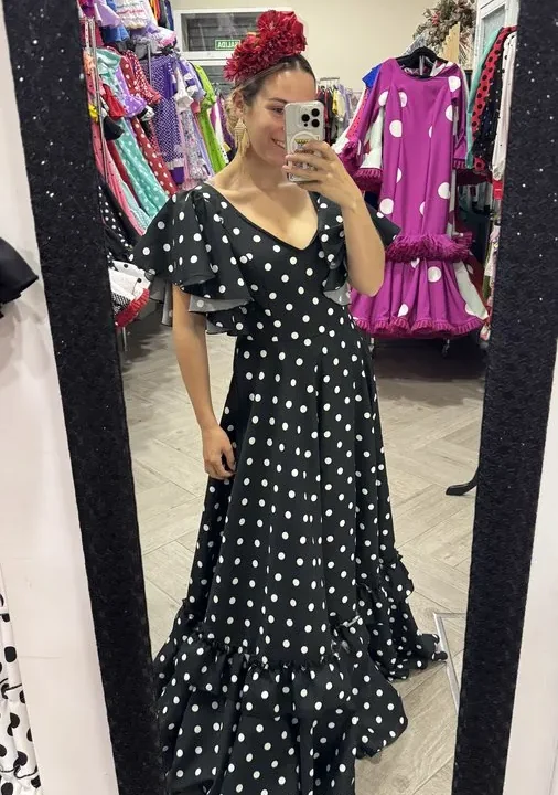 LBF Traje de flamenca Miriam negro lunar blanco. Talla 40