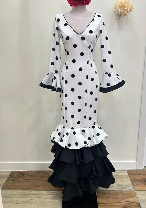 LBF Traje de flamenca Sevilla. Talla 38