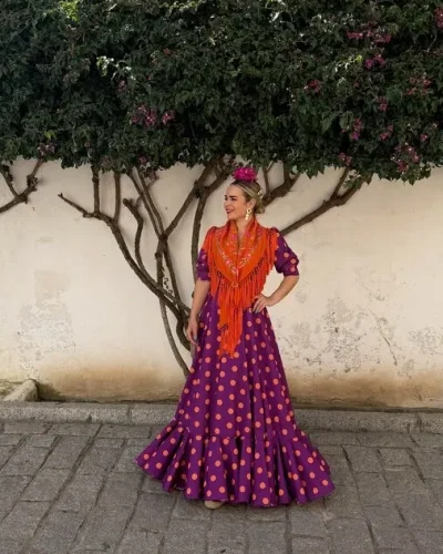 LBF Traje de flamenca Bata Farolillo clasico lunar . Talla 36 a 46 varios colores