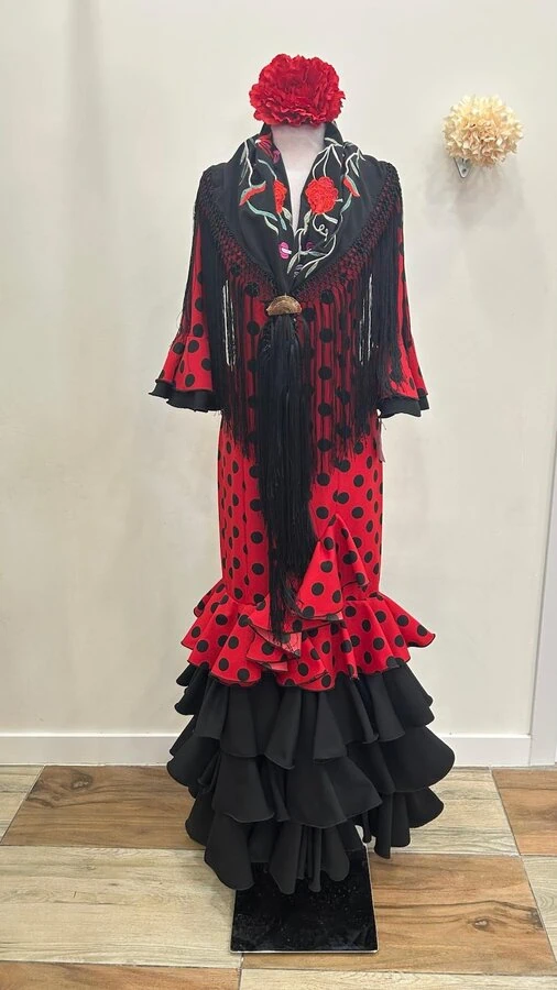 LBF Traje de flamenca Sevilla. Talla 44