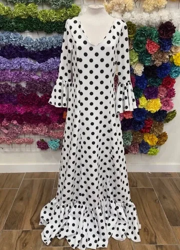 LBF Traje de flamenca nejas Lycra bioelastica. Talla 40