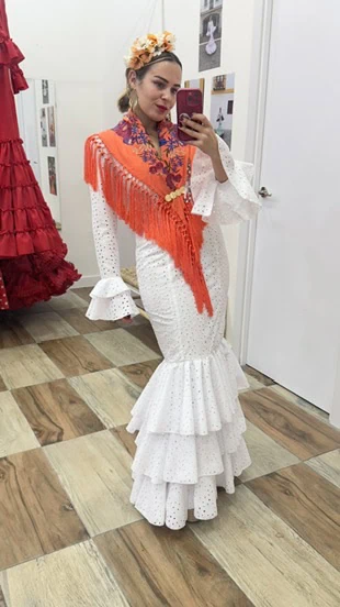 LBF Traje de flamenca  Azahar perforado. Talla 42, 44 y 46