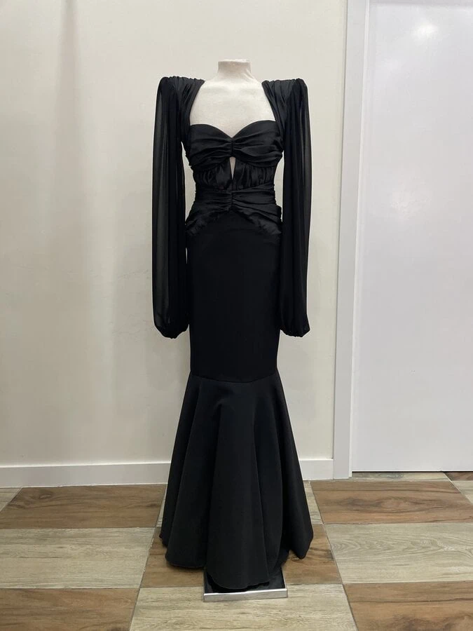 LBF Traje de flamenca cascos negro. Talla 38 - Imagen 2