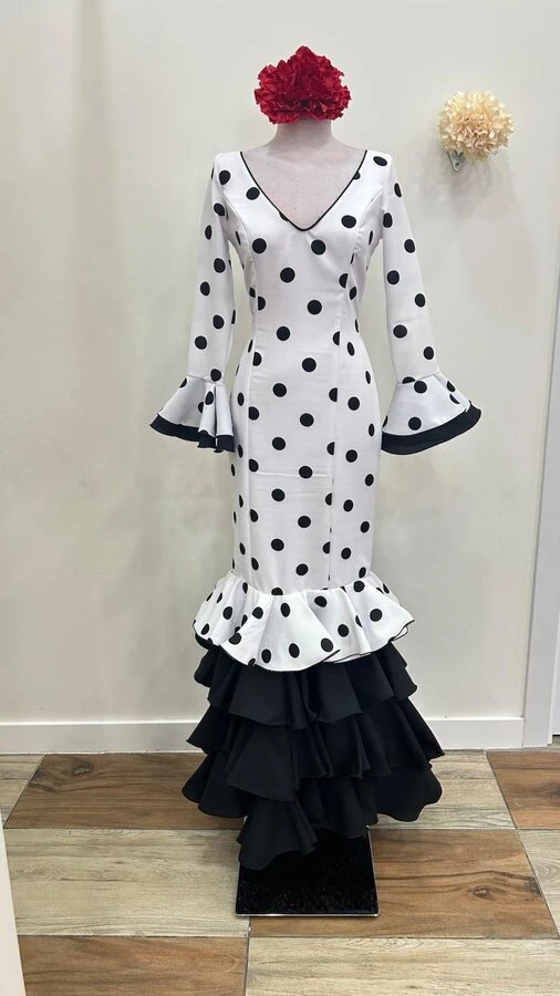 LBF Traje de flamenca Sevilla. Talla 38