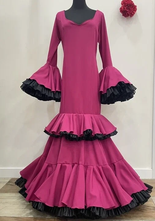 LBF Traje de flamenca Alejandra strech . Talla 42,44 y 46