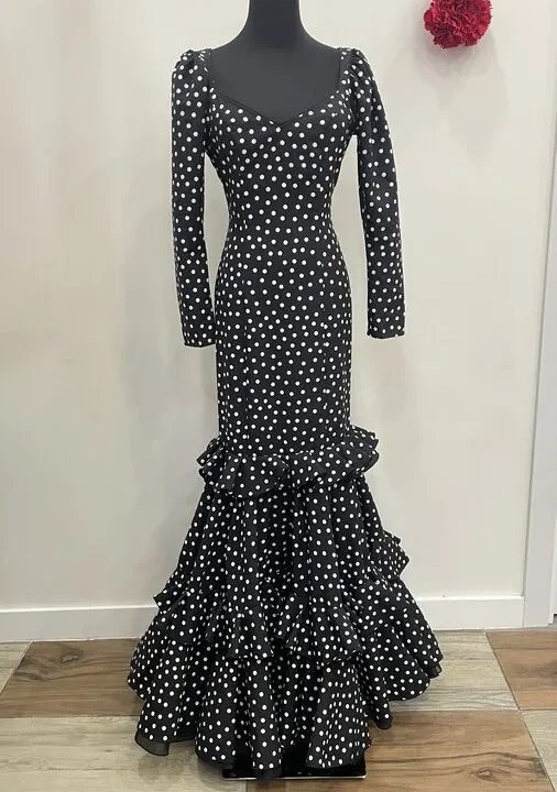 LBF Traje de flamenca Jaén strech . Talla 36 y 46