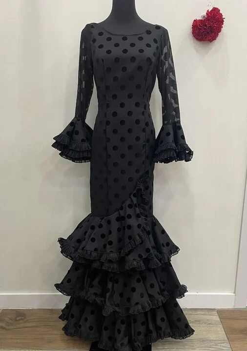 LBF Traje de flamenca Lunar flocado espalda aire. Talla 36 y 42