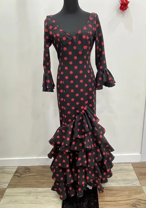 LBF Traje de flamenca Sevilla lunar strech . Talla 34