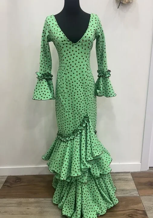 LBF Traje de Flamenca Carmín Lycra bioelastica. Talla 38