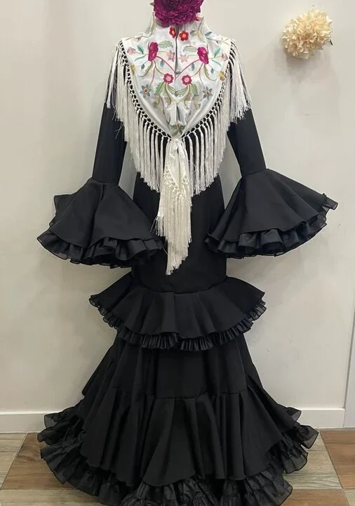 LBF Traje de flamenca Alejandra Strech. Talla 42,44,46 y 48
