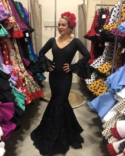 LBF Traje de flamenca Irene perforado. Talla 36, 38, 40 y 42