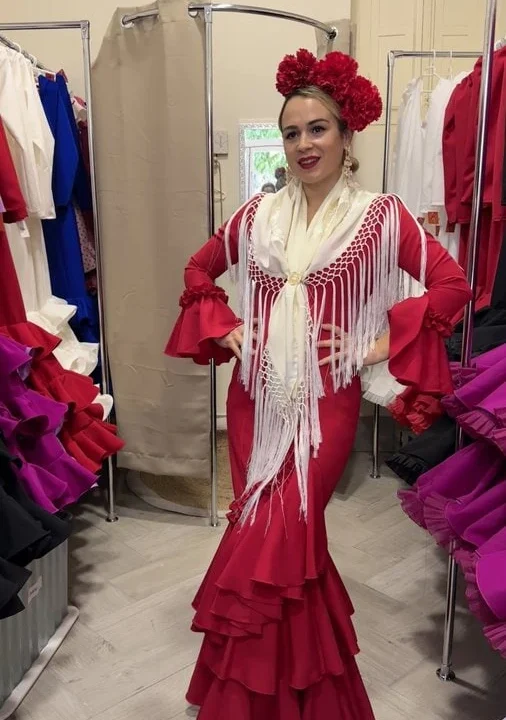 LBF Traje de flamenca Carmín. Talla 46
