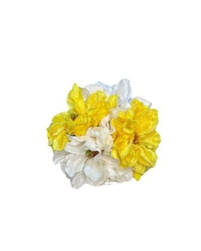 Ramillete de amapolas amarillas y blancas