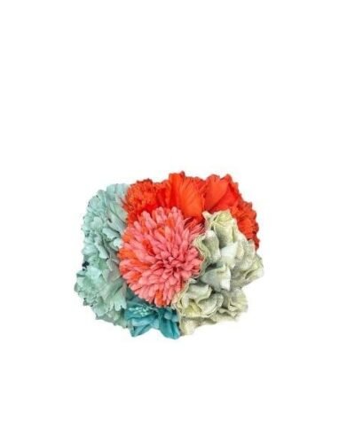 Ramillete de claveles, peonias y amapolas