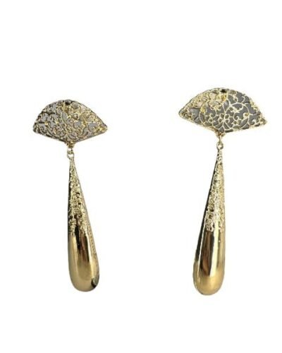 Pendientes lagrima con abanico de encaje dorado