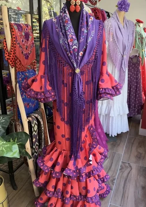 LBF Traje de flamenca Sevilla especial lunar. Talla 34 a 46