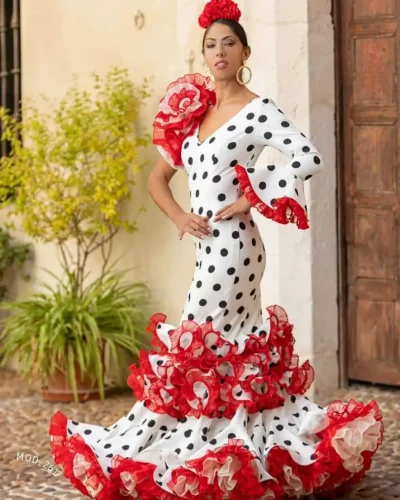 LBF Traje de flamenca Lucía. Talla 34 A 46 varios colores