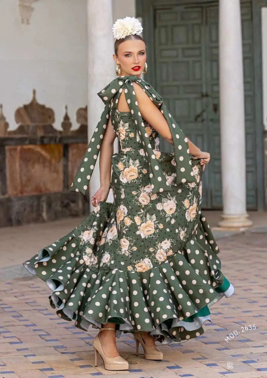 LBF Traje de flamenca Lila strech. Talla 34 A 46