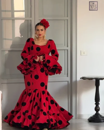 LBF Traje de flamenca Carmen. Tallas 34 a 60