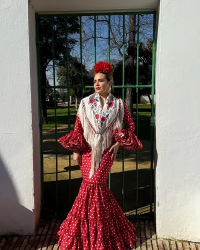 LBF Traje flamenca Lupita strech. Talla  44