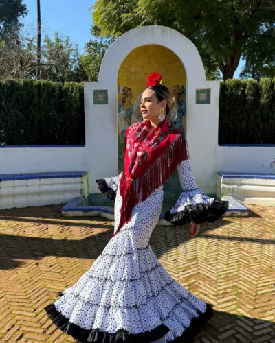 LBF Traje de flamenca Andrea.  Talla 34 a 46 Varios colores