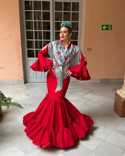 LBF Traje de flamenca Carmen strech. Tallas 34 a 46 varios colores