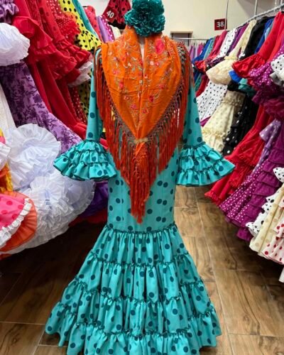 LBF Traje de flamenca Lupita verde lunar verde quirofano.  Talla 34 a 46