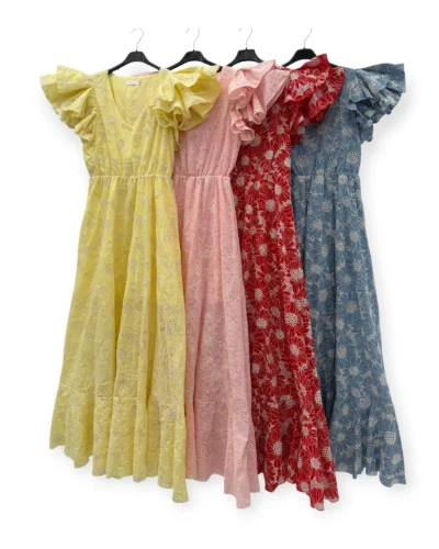 LBF Traje de flamenca bata perforada flor. Talla 36 a 44 varios colores