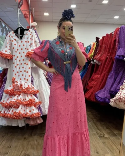 LBF Traje de Flamenca bata perforada lunar. Tallas S a XL varios colores