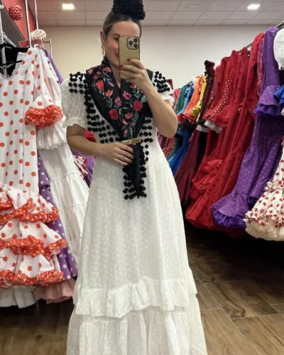 LBF Traje de flamenca bata perforada. Tallas S a XL