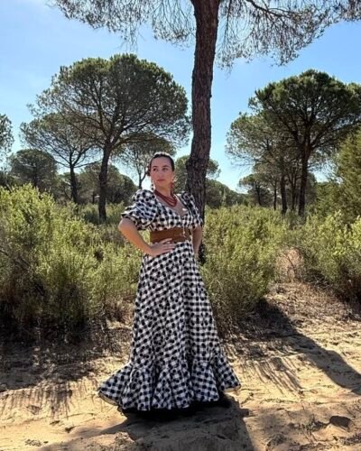 LBF Traje flamenca Farolillo clásico especial. Talla 34 a 60
