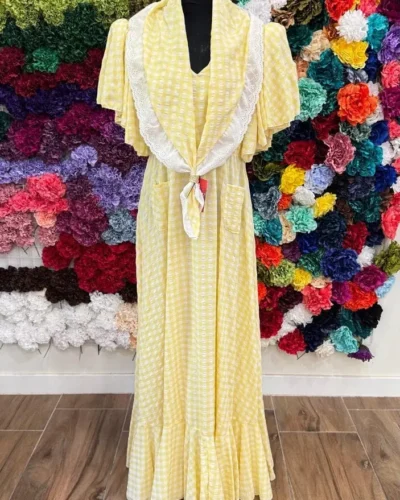 LBF Traje de flamenca bata vichy. Tallas S-M Y XL-XXL