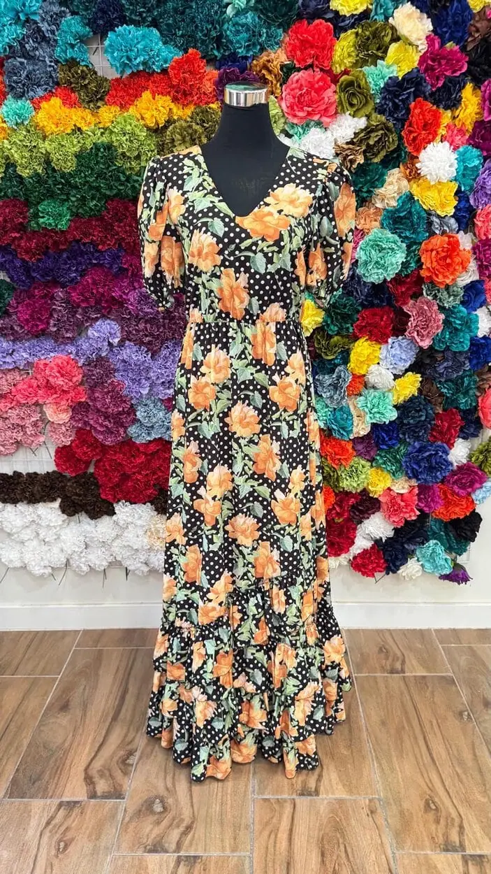 LBF Traje de flamenca bata gasa floral. Tallas única