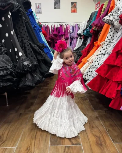 LBF Traje de flamenca Lupita perforado por ENCARGO