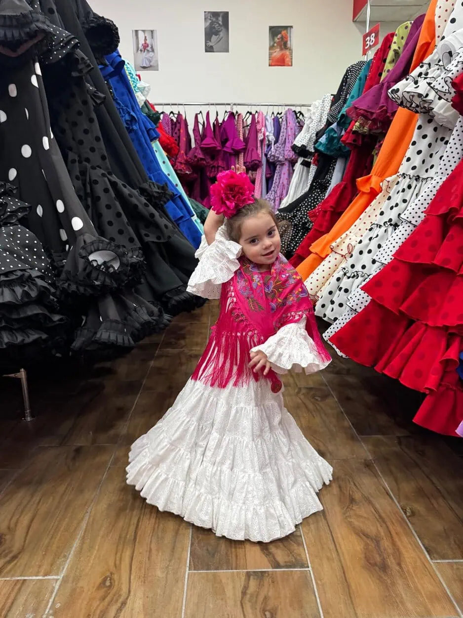 LBF Traje de flamenca Lupita perforado por ENCARGO