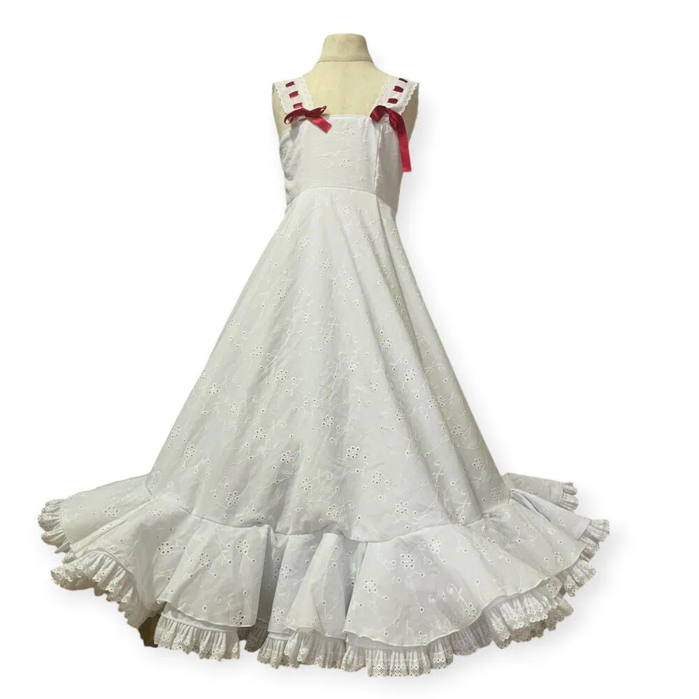 LBF Traje de flamenca niña perforado.Talla 4